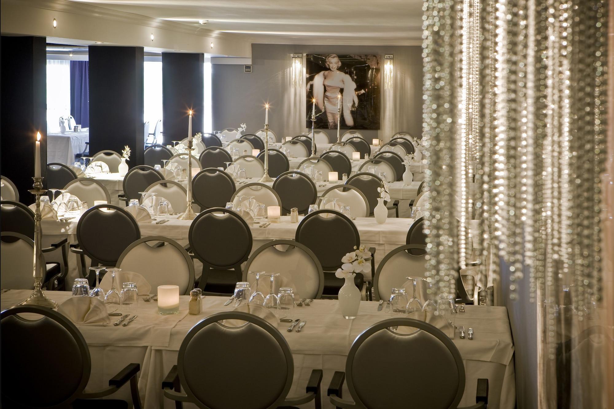 Van Der Valk Hotel Saint-Aygulf Сен-Агулф Екстериор снимка