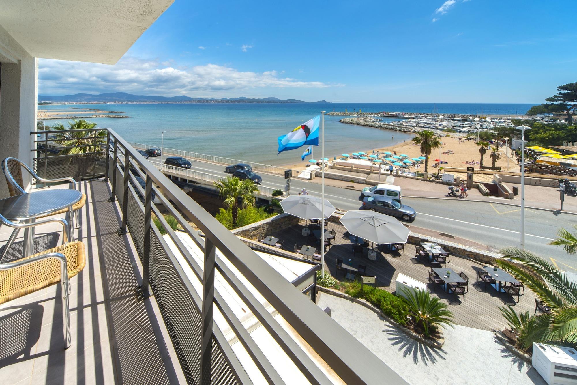 Van Der Valk Hotel Saint-Aygulf Сен-Агулф Екстериор снимка