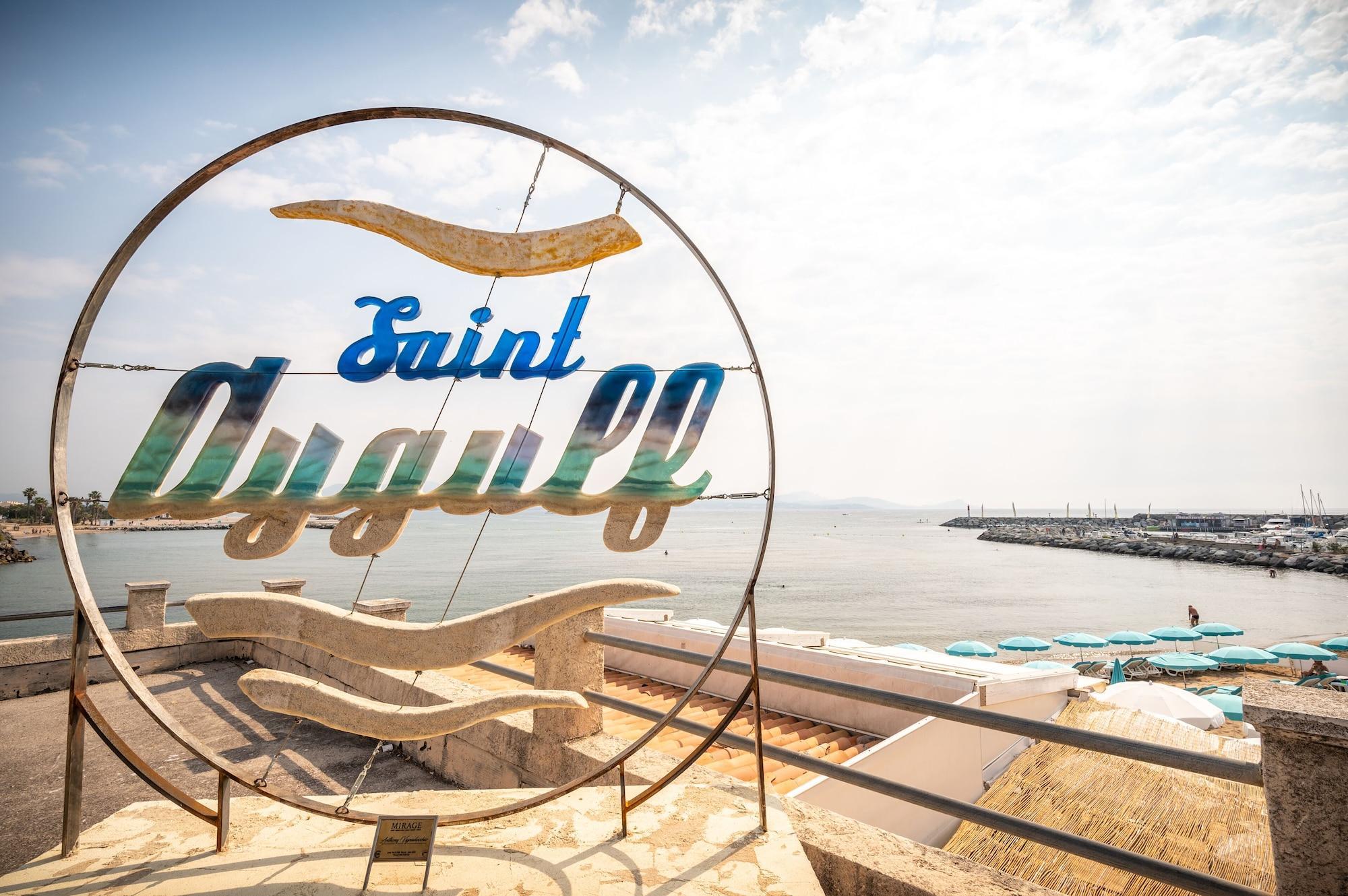 Van Der Valk Hotel Saint-Aygulf Сен-Агулф Екстериор снимка