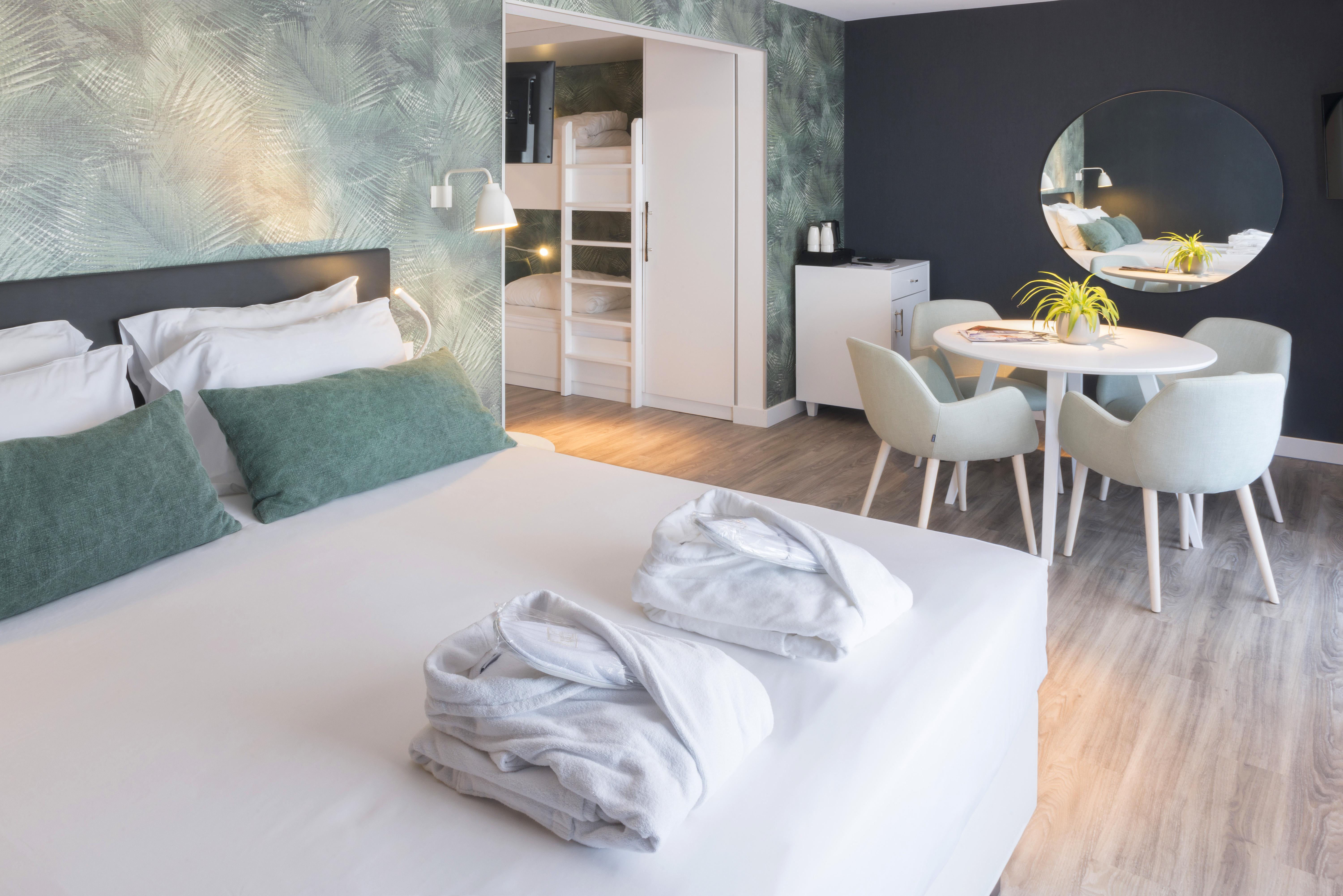 Van Der Valk Hotel Saint-Aygulf Сен-Агулф Екстериор снимка