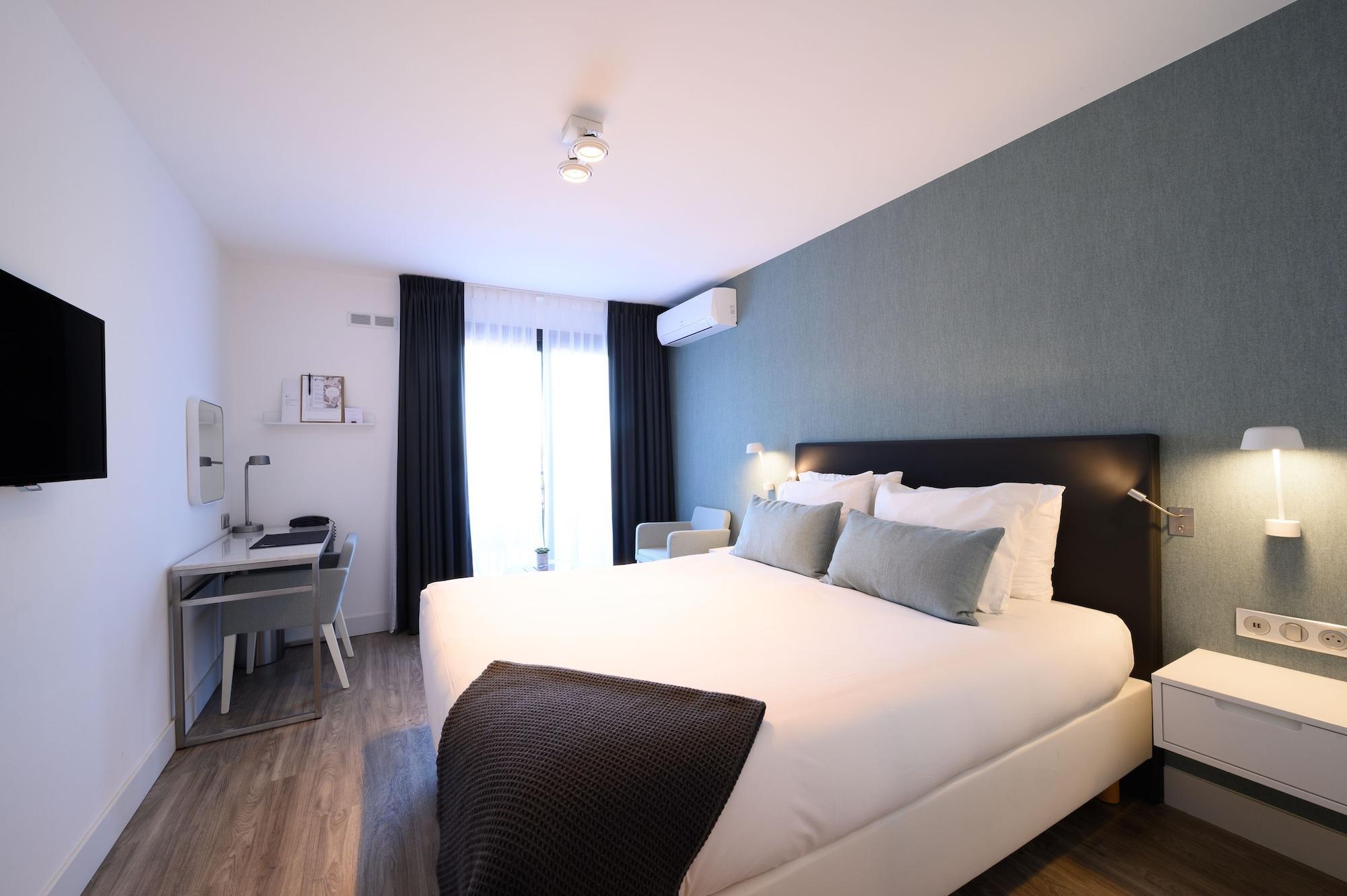 Van Der Valk Hotel Saint-Aygulf Сен-Агулф Екстериор снимка