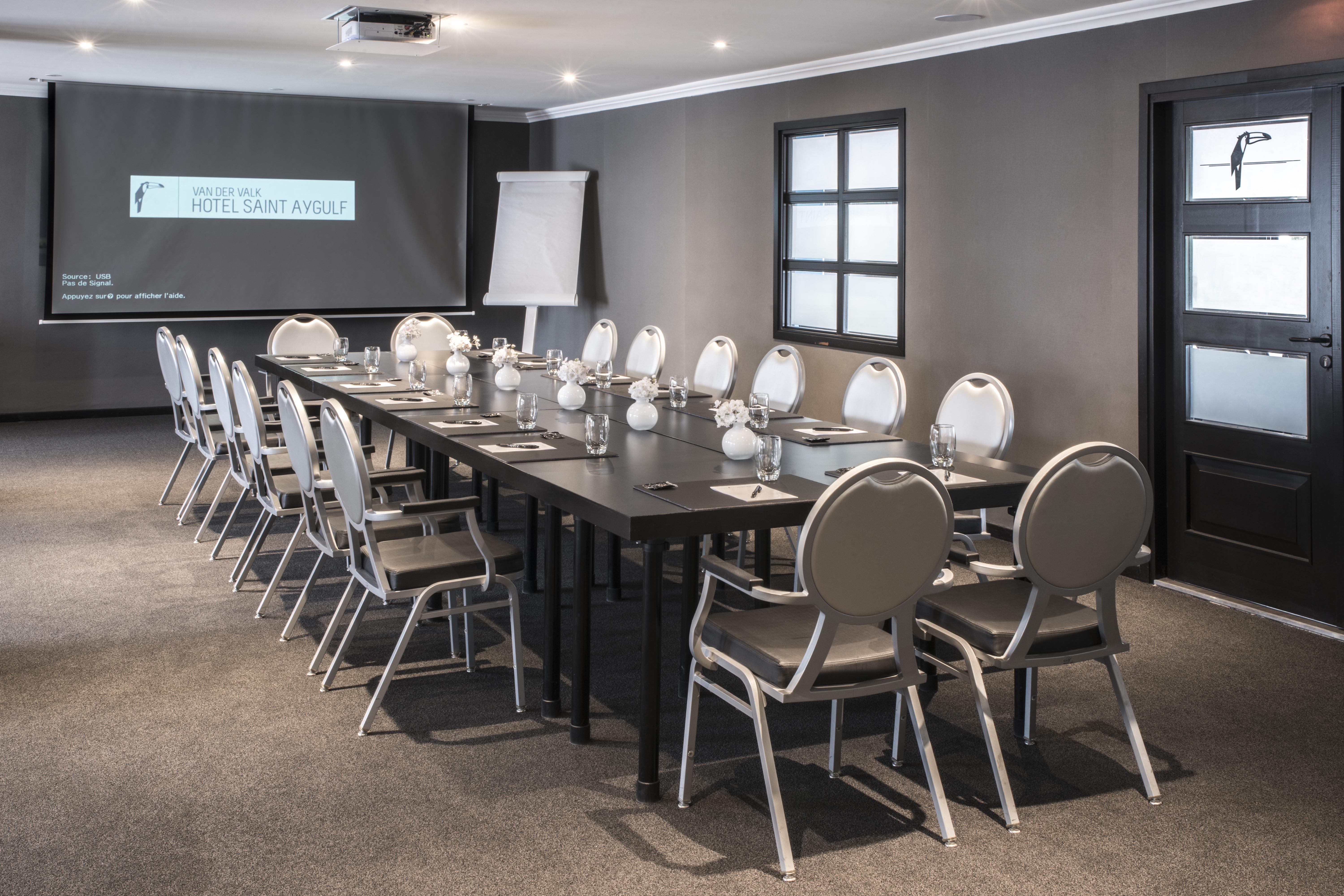 Van Der Valk Hotel Saint-Aygulf Сен-Агулф Екстериор снимка
