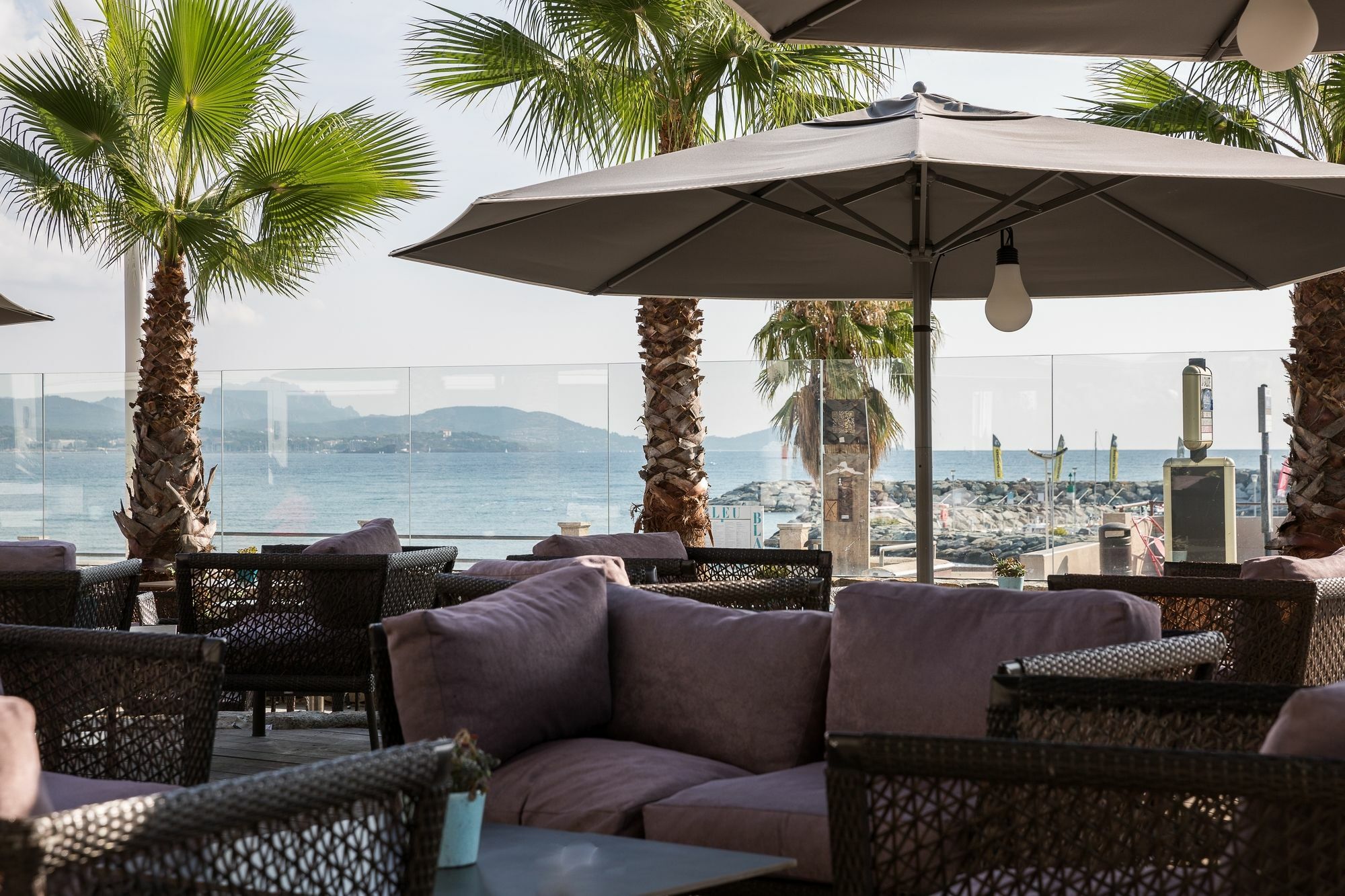 Van Der Valk Hotel Saint-Aygulf Сен-Агулф Екстериор снимка