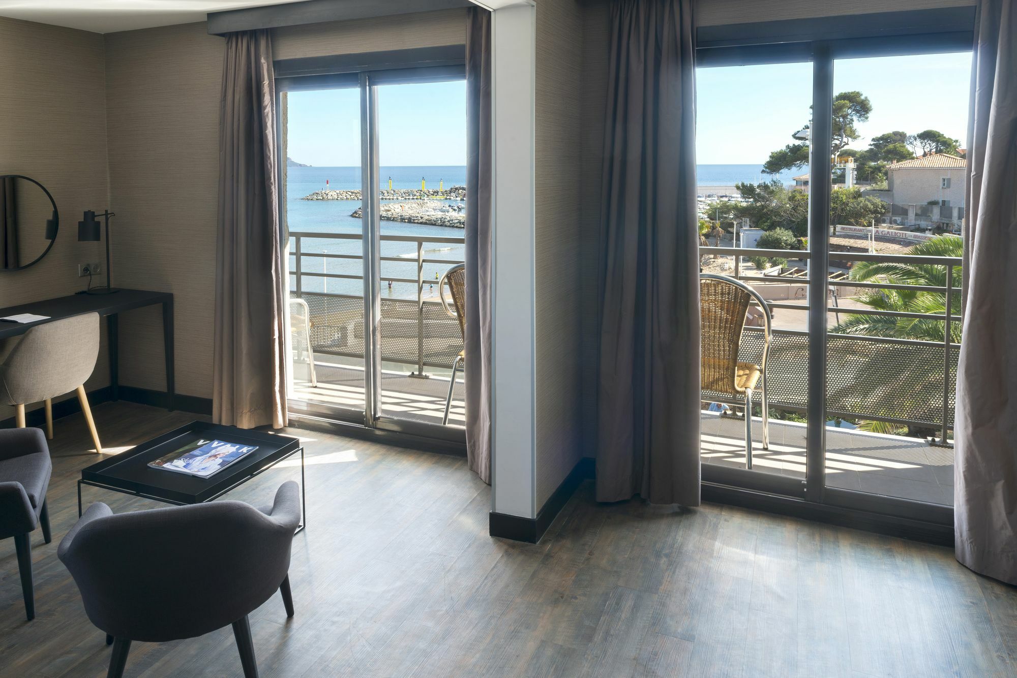 Van Der Valk Hotel Saint-Aygulf Сен-Агулф Екстериор снимка